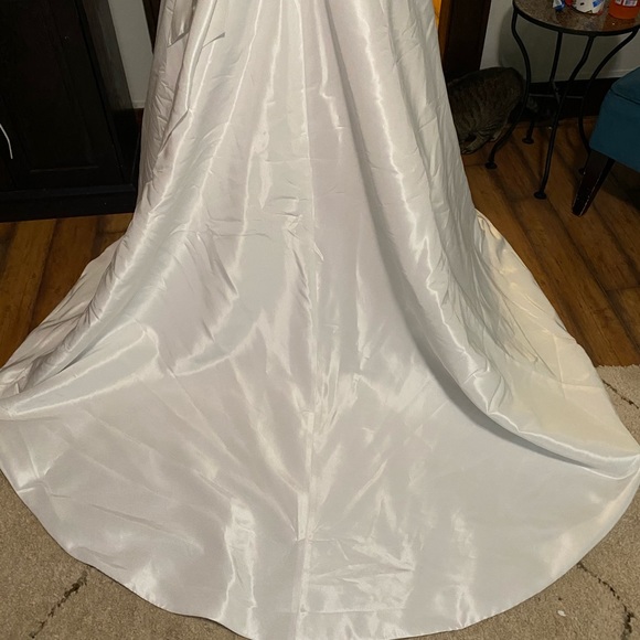 COPY - Alfred Angelo 2119  Sz 14. NWT - Picture 6 of 8